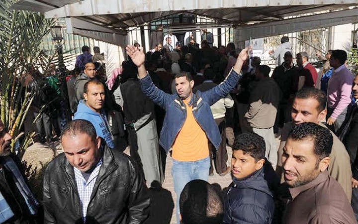 هواجس شعبية من قرار ربط الإقامة بصلاحية الجواز