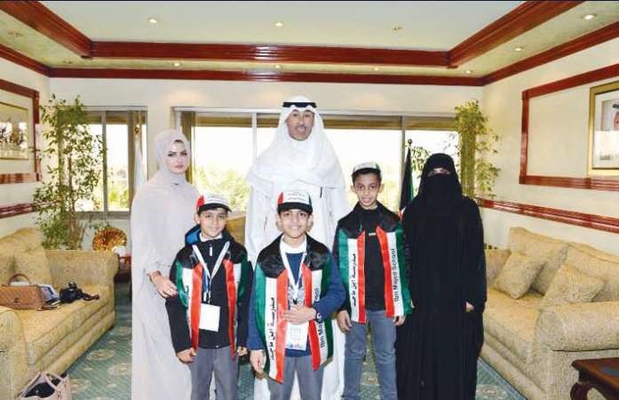 الشيخ فواز الخالد مستقبلا وفد المدرسة المشارك في اكسبو ميلانو 2015﻿