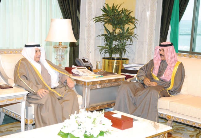 سمو ولي العهد الشيخ نواف الاحمد مستقبلا الشيخ خالد الجراح ﻿