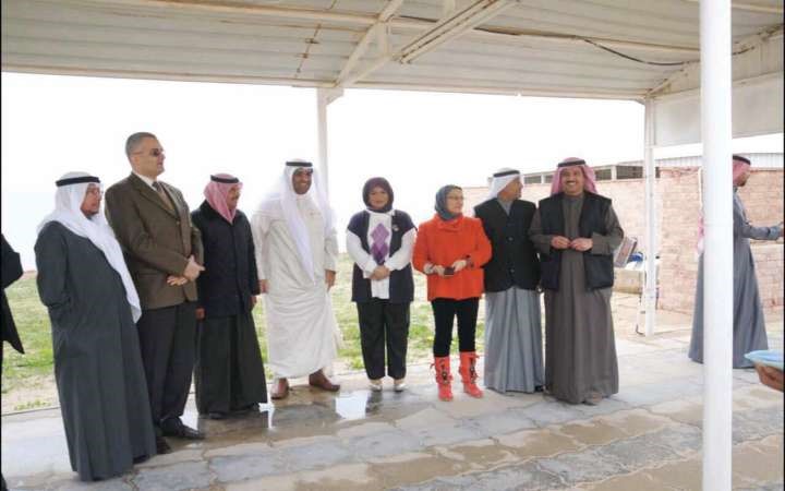 جانب من تسليم المقر للادارة الجديدة وفي الاطار كتاب الهيئة الذي طالبت من خلاله بتوفير قوة امنية