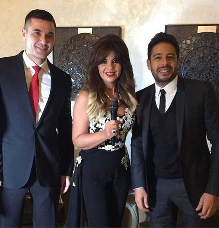 بالصور.. أحمد عز في لوك جديد