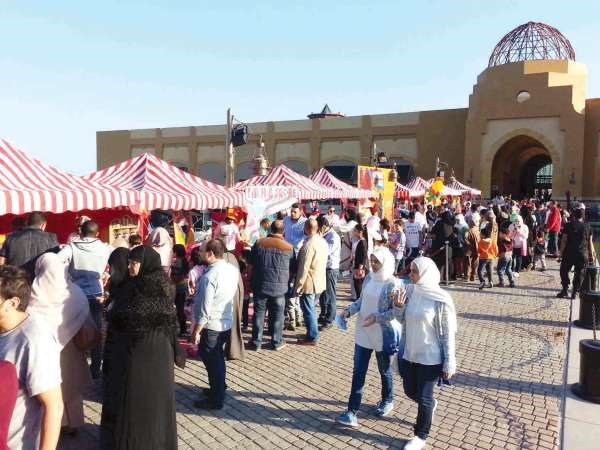 حضور جماهيري كبير في انشطة الكوت