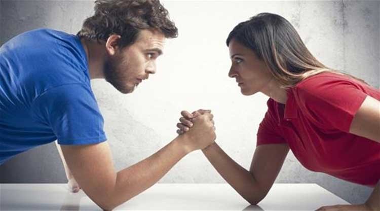  10 أشياء يمكن أن يتنافس الزوجان عليها في المنزل