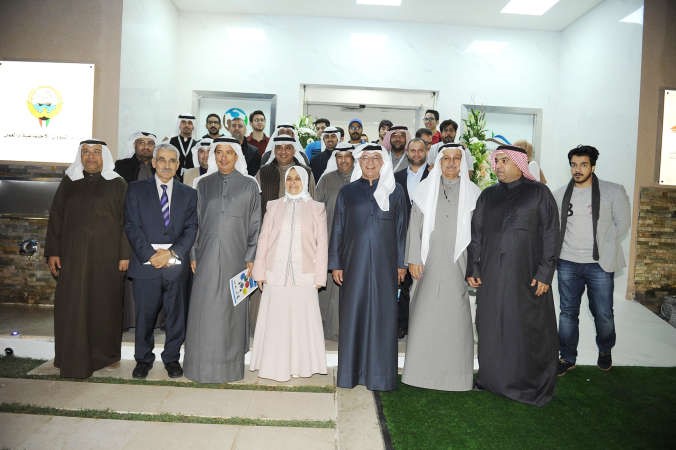 هند الصبيح ود يوسف الابراهيم مع الحضور خلال حفل الافتتاح
