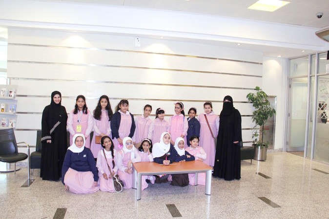 جولة الطالبات داخل فرع بيتك