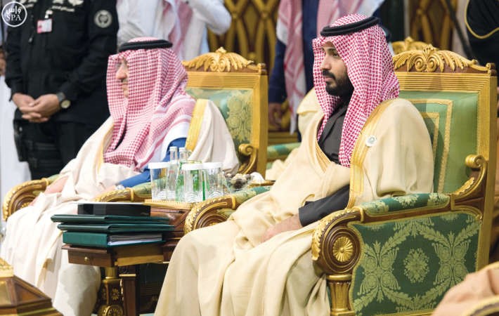 صاحبا السمو الملكي الامير محمد بن نايف ولي العهد نائب رئيس مجلس الوزراء وزير الداخلية
والامير محمد بن سلمان ولي ولي العهد النائب الثاني لرئيس مجلس الوزراء وزير الدفاع
