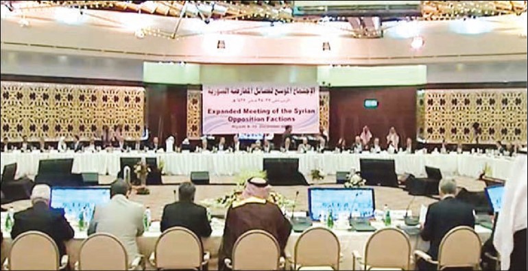 جانب من اجتماعات المعارضة السورية في الرياض الجزيرة