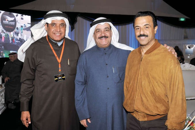 اسماعيل الراشد متوسطا خالد الشرهان واحد ضيوف الاحتفالية﻿