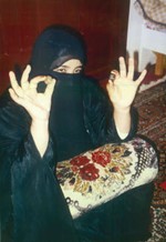 "عالم المجهول".. أسرار الماورائيات والمعتقدات السحرية : المعلمـة سليمـة : نعم عالجت الحسد المرسل من الجن.. والفنانون الأكثر تردداً عليّ 