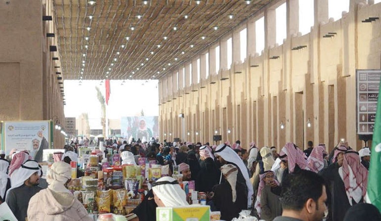 حضور في القرية بالموسم الماضي