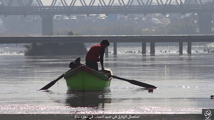 عناصر داعش في رحلة صيد