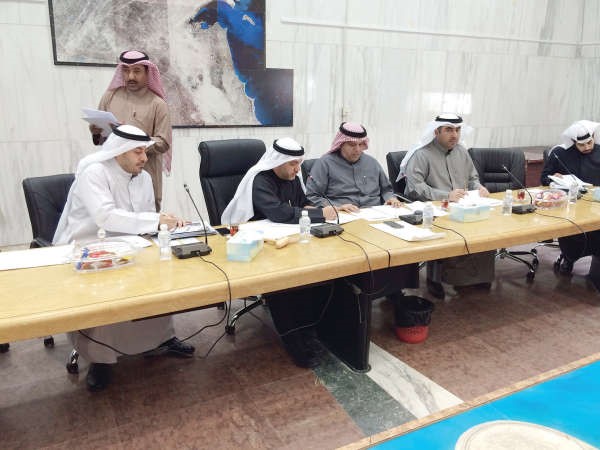 دحسن كمال مترئسا اجتماع لجنة العاصمة