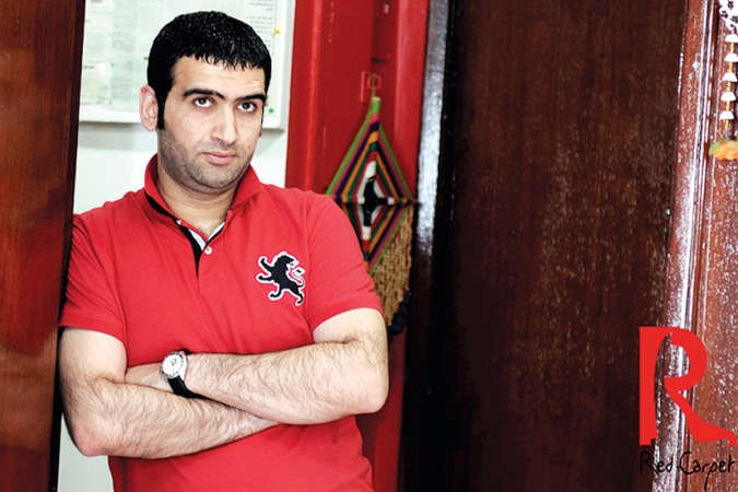 أحمد إيراج: كنت «مع الخطر» في أوكرانيا.. وأستعد لمقابلة «المحتالة» !