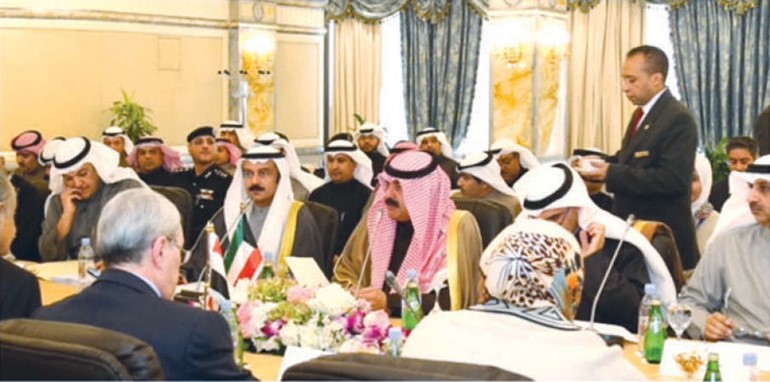 نائب وزير الخارجية خالد الجارالله مترئسا الجانب الكويتي خلال اجتماع اللجنة المشتركة الكويتيةالعراقية