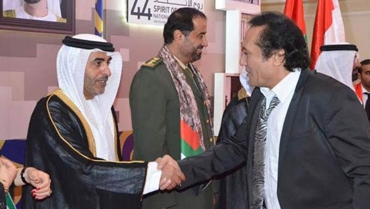 بالصور.. علي الحجار يكشف عن زوجته الثانية لأول مرة في مناسبة عامة