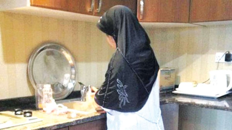 القانون كفل للعامل المنزلي حقوقه﻿