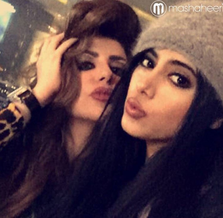 بالفيديو والصور.. هذه هي هدية شيلاء سبت لحليمة بولند بعيد ميلادها.. 