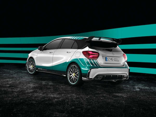 مرسيدس ـ AMG تتألق بإصدار خاصمن سيارة A45 4MATIC