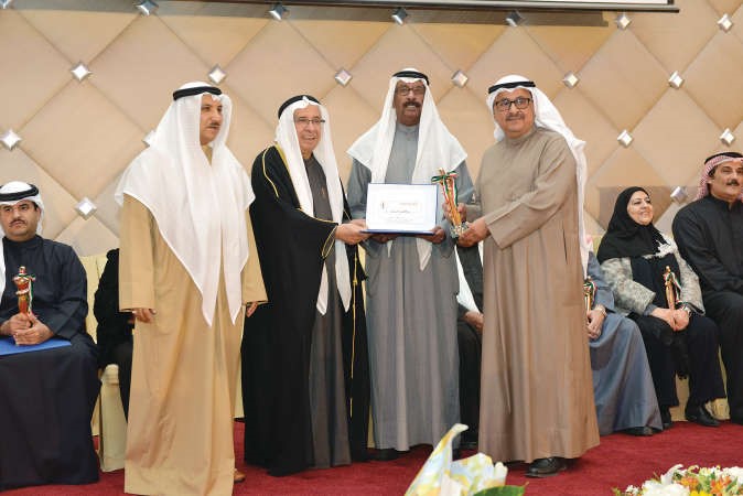 تكريم عبد الرحمن الدولة