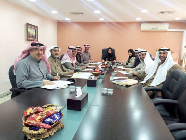 جانب من اجتماع مديري المناطق امس﻿