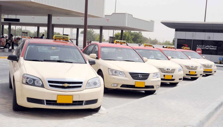 سائقو التاكسي لـ «الأنباء»:  رفع الدعم عن البنزين سيدفعنا لإهمال «العداد» وفرض أسعار مرتفعة؟