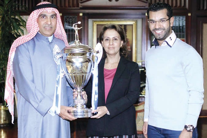 رشا الرومي تستقبل عادل الغريب وصالح الخضري وللمرة العاشرة الخطوط الكويتية تحصل على كاس العالم في الاسكواش﻿
