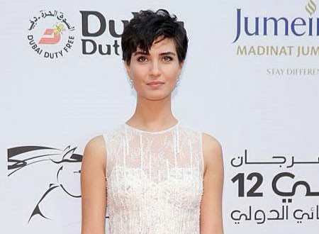 بالصور.. توبا بويوكستون في جولة تسوق بدبي