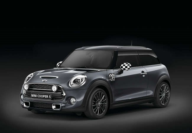 لمستك الخاصة على سيارتك مع برنامج تصميم MINI