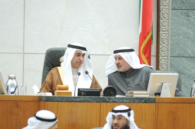 معادل الخرافي وصالح عاشور
