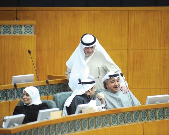 عسكر العنزي ودعبدالحميد دشتي ويعقوب الصانع وهند الصبيح
