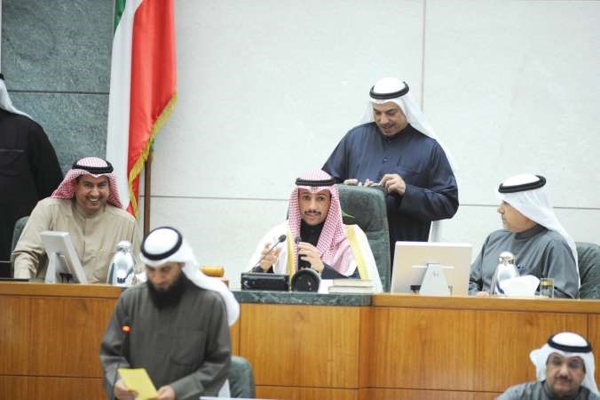 رئيس مجلس الامة مرزوق الغانم وعبدالله التميمي وممحمد الهدية وفيصل الشايع على المنصة ويبدو الامين العام
