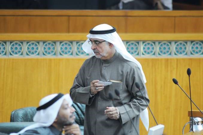 احمد لاري
