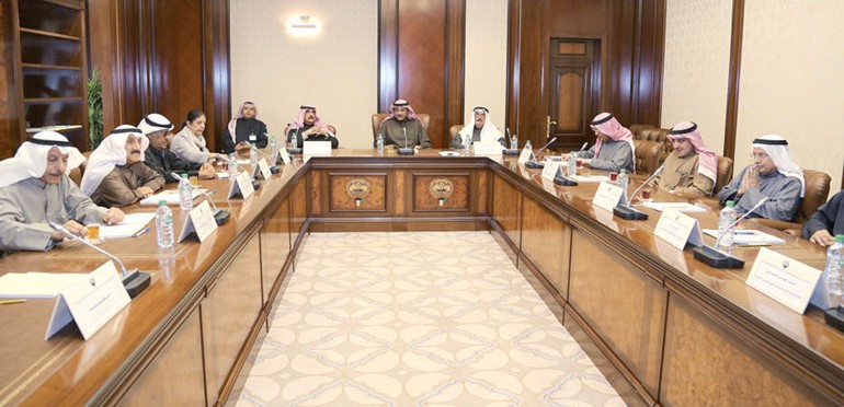 الشيخ صباح الخالد مترئسا الاجتماع﻿