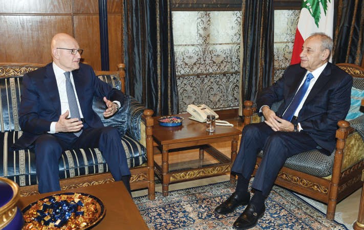 رئيس المجلس النيابي نبيه بري مستقبلا رئيس مجلس الوزراء تمام سلام في عين التينة محمود الطويل