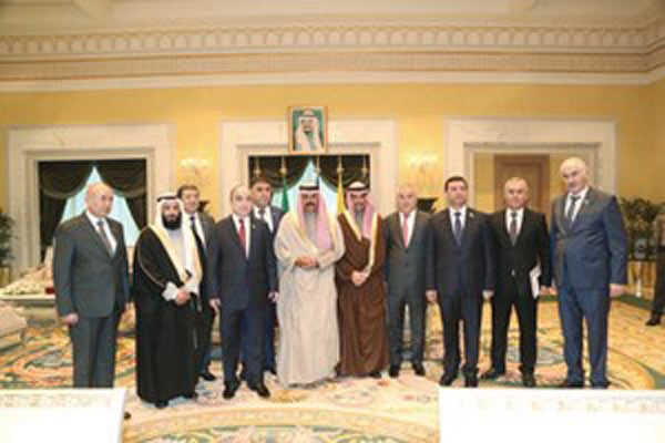 سمو نائب الامير وولي العهد الشيخ نواف الاحمد مستقبلا مرزوق الغانم ورئيس مجلس النواب في طاجيكستان والوفد المرافق له