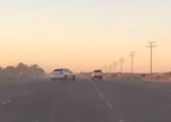 بالفيديو.. سائق متهور في السعودية يتسبب في حادث مروع على طريق سريع 