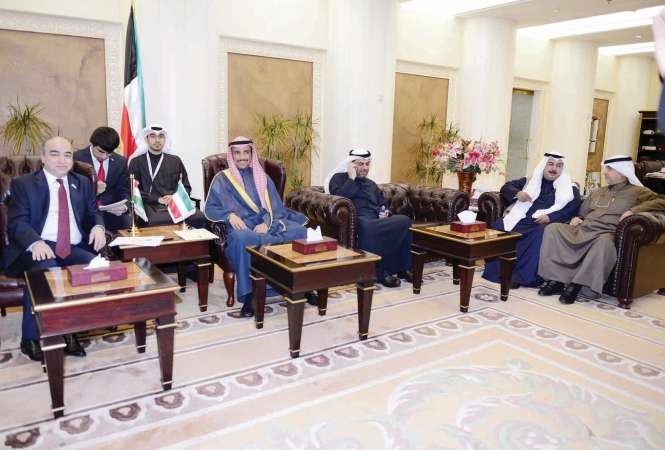 رئيس مجلس الامة مرزوق الغانم خلال استقباله شكورجان ظهوروف﻿