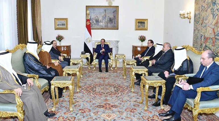 الرئيس عبدالفتاح السيسي ملتقيا بوزراء وممثلي منظمة الدول العربية المصدرة للنفط