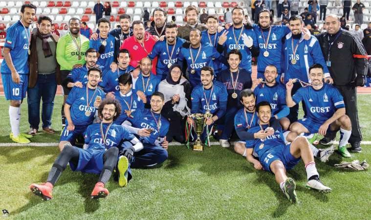 فريق كرة القدم الفائز﻿