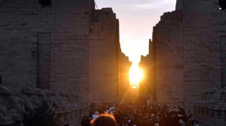 مصر: الشمس تتعامد على قدس أقداس "آمون" 