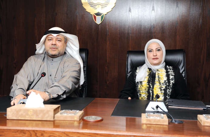 دخالد مهدي ومنى الدعاس خلال الاجتماع التنسيقي بين الاحصاء والتخطيط 