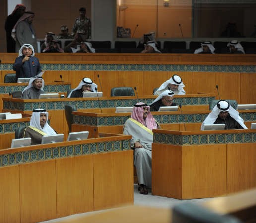 سمو رئيس الوزراء والشيخ صباح الخالد والشيخ سلمان الحمود خلال الجلسة	هاني الشمري
﻿