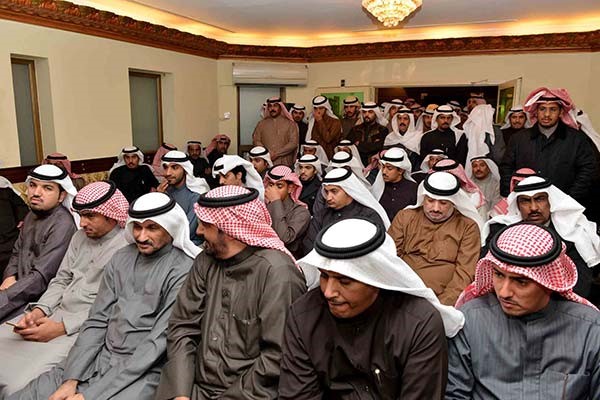 جانب من الحضور خلال الندوة