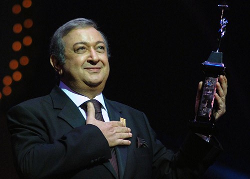 الفنان الراحل نور الشريف