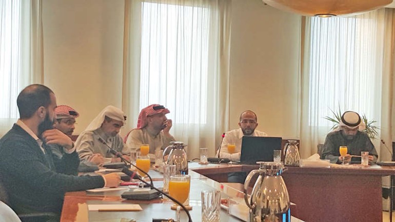 جانب من الاجتماع في غرفة التجارة ﻿