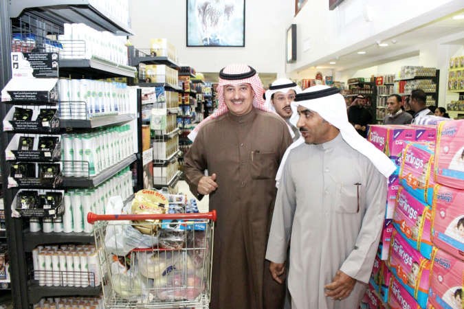 جولة بين المعروضات في المهرجان﻿