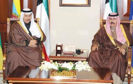سمو نائب الامير وولي العهد الشيخ نواف الاحمد مستقبلا سمو رئيس مجلس الوزراء الشيخ جابر المبارك