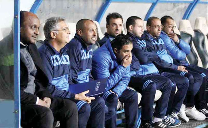 باكيتا وافراد الجهاز الفني للزمالك ﻿