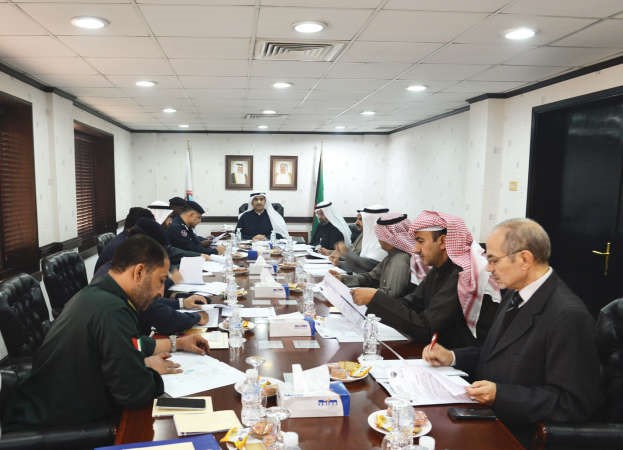  جانب من اجتماع لجنة احتفالات محافظة الاحمدي