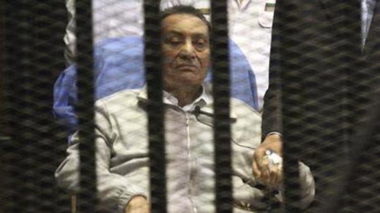 صدق أو لا تصدق.. حكم قضائي مصري برفض استخراج جثة مبارك !